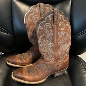 Ariat women’s size 10